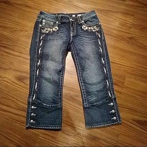 Miss me capris size 29